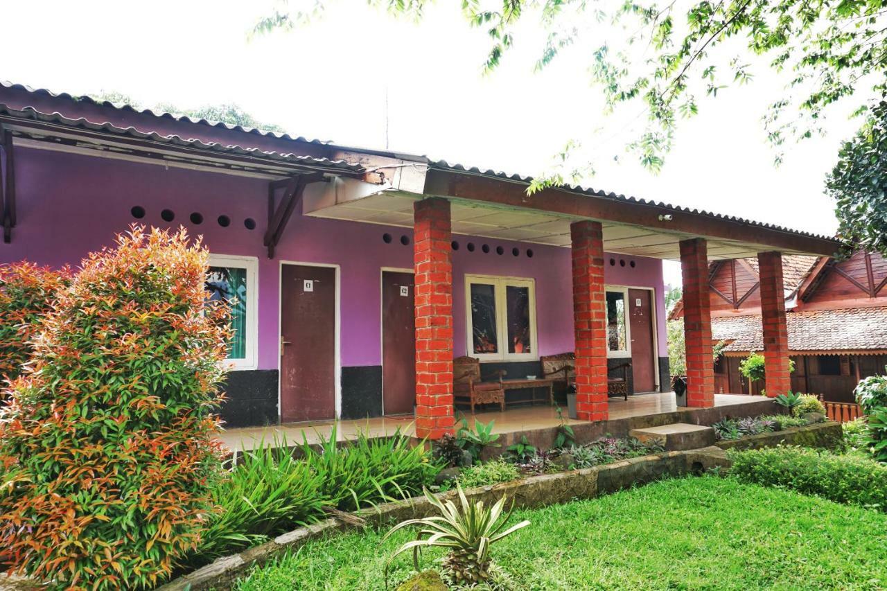 Hotel Grand Pesona Ksatria Cisarua Exterior foto